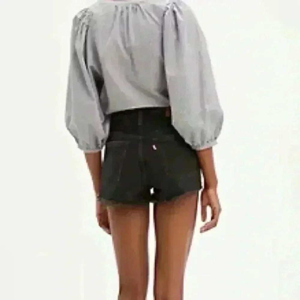 Levi’s 501 Shorts with Chewed Hem, in Wise Up Black, size 28, NWT - Picture 2 of 10